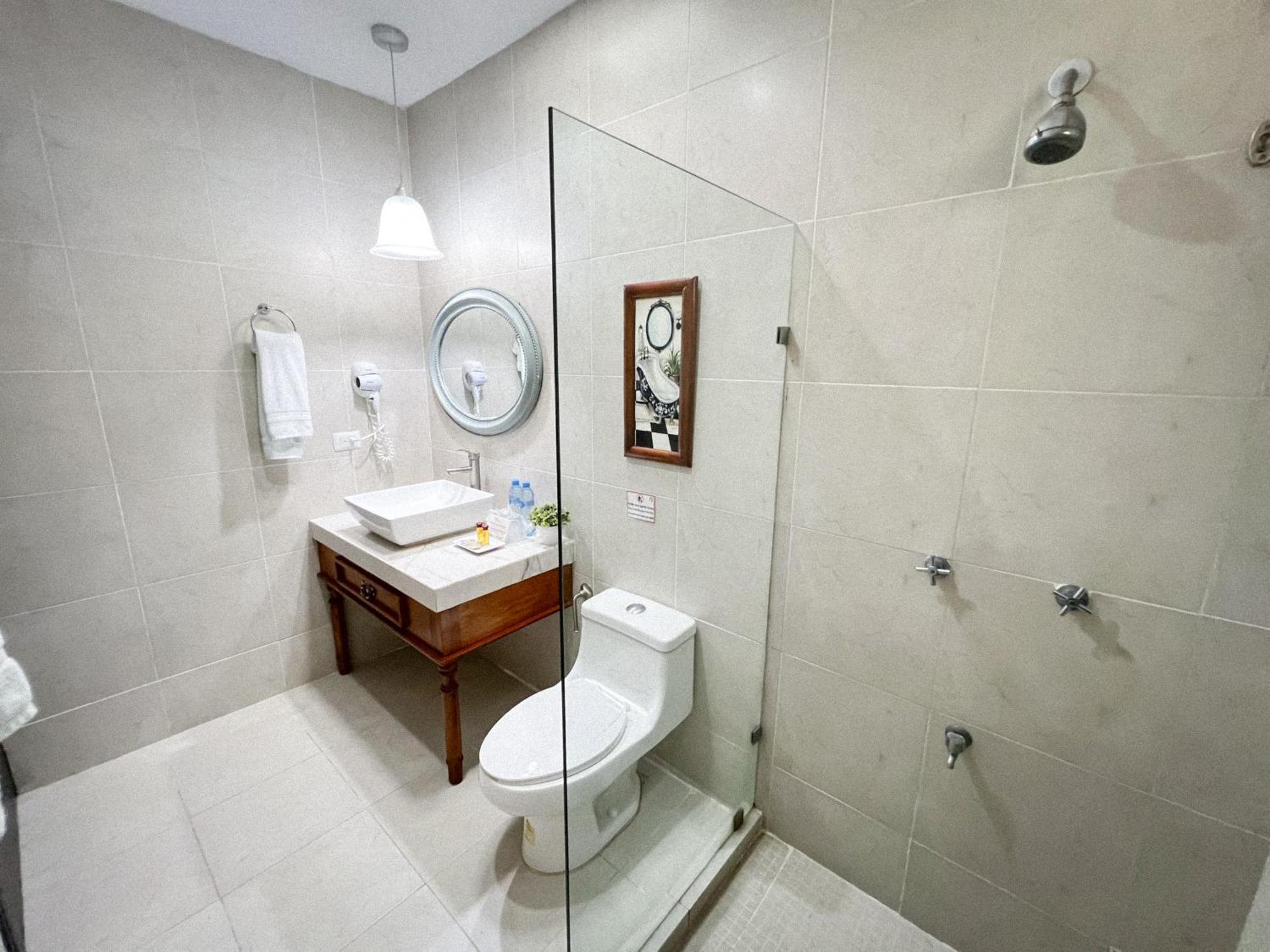 Hotel Fundadores Valladolid  Kültér fotó