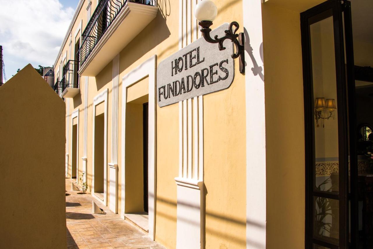Hotel Fundadores Valladolid  Kültér fotó